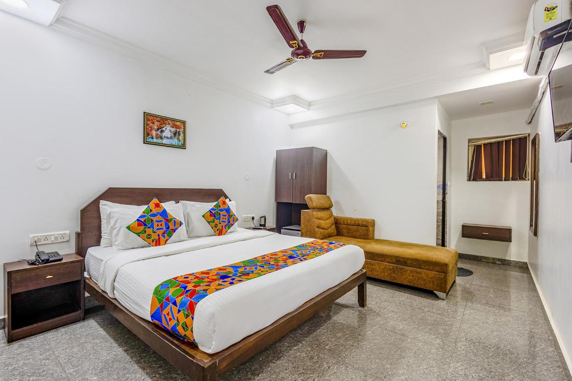 Fabhotel Raj Resort - Nr Calangute Beach Exteriör bild